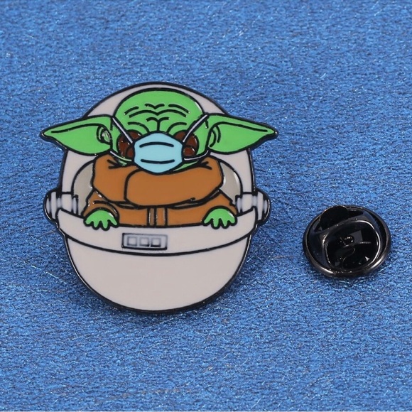 Decorative Enamel Movie Character Pin - Picture 3 of 5